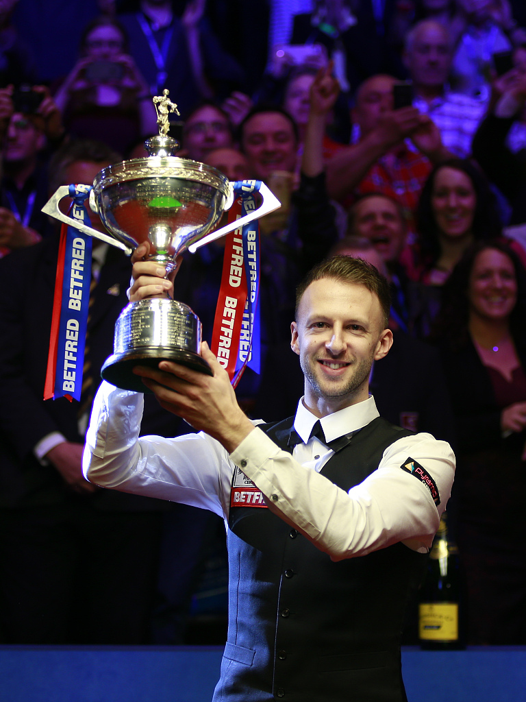 有多达7名 有多达7名