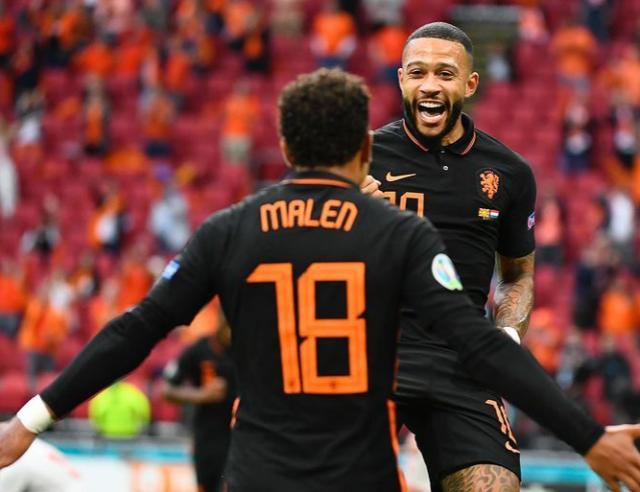 多球队争相 多球队争相