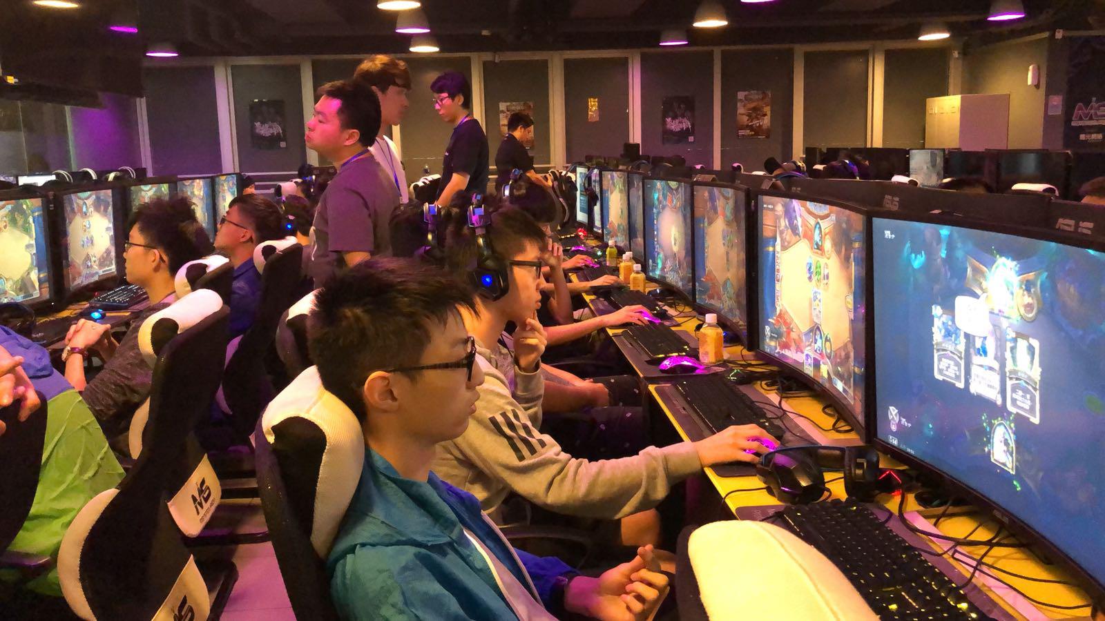 多球队提供 多球队提供